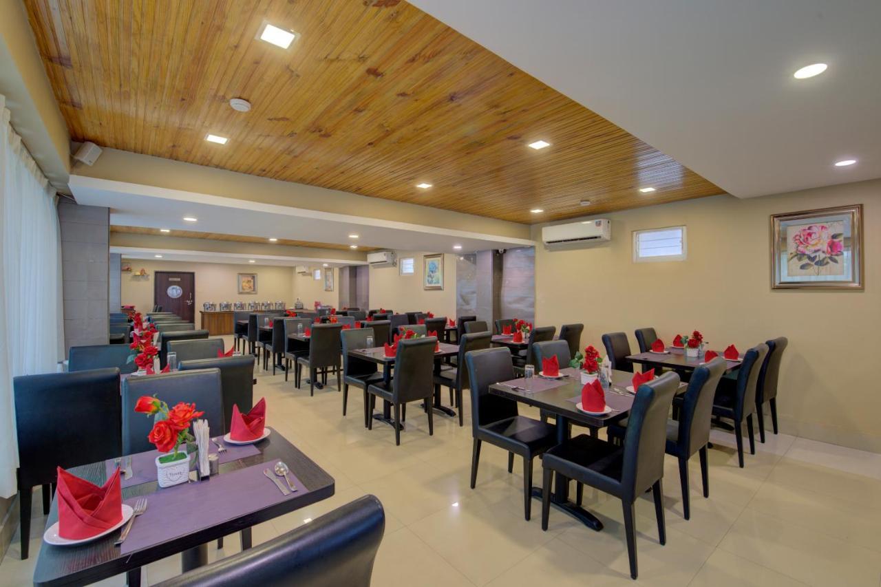 Central Courtyard Boutique Hotel Siliguri Zewnętrze zdjęcie